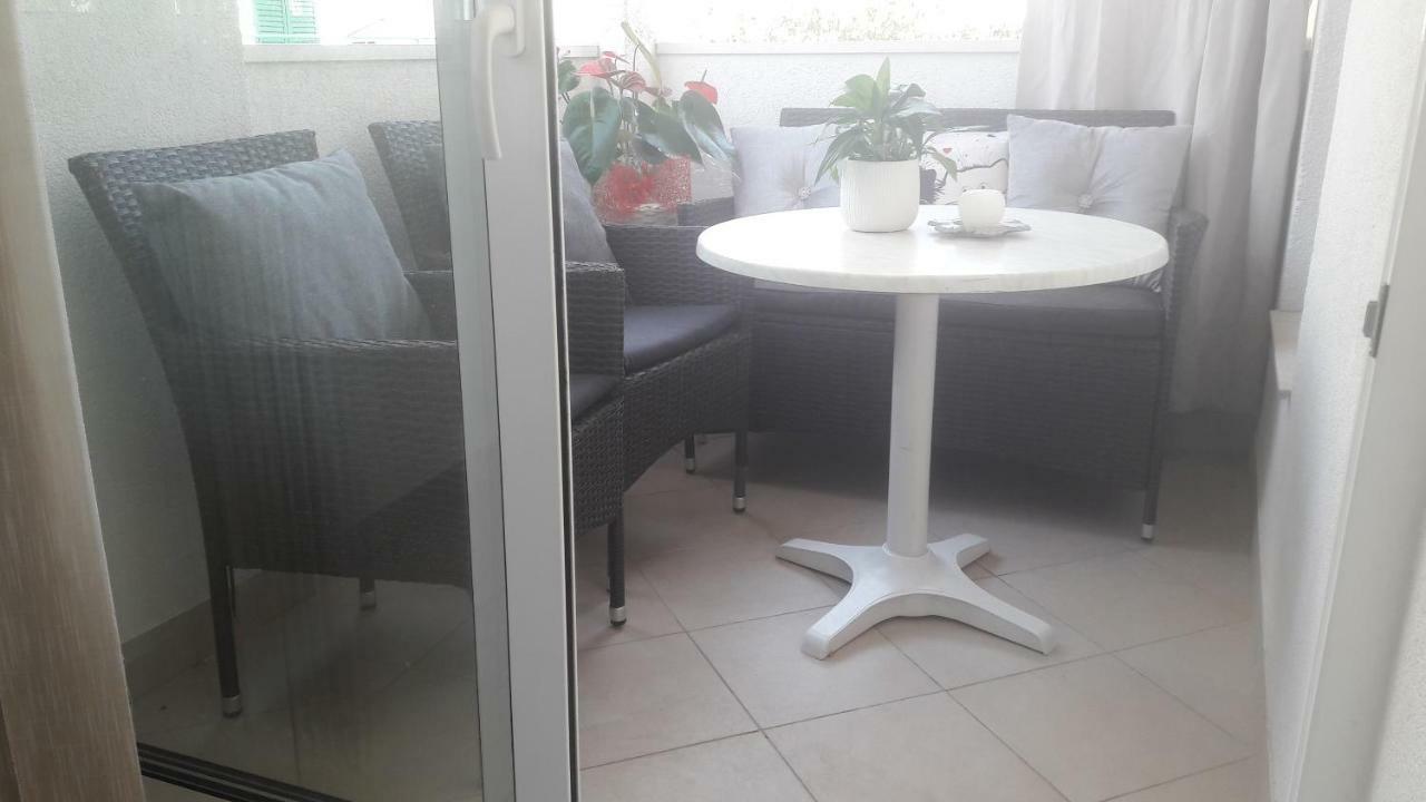 Apartmani Leo-Marin Makarska Exterior foto
